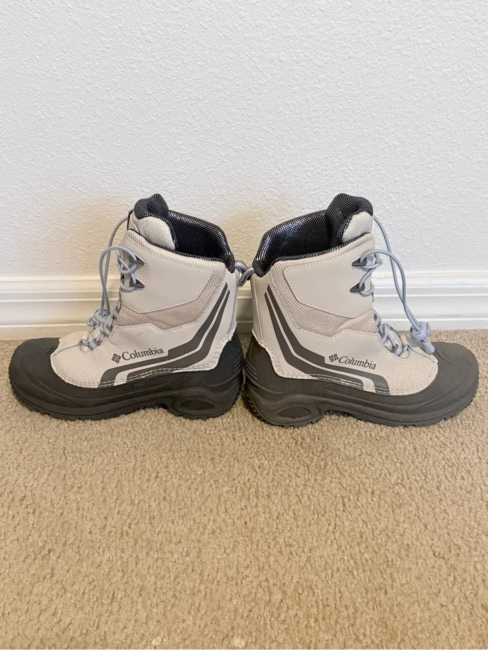Columbia Kids Light Gray and Dark Gray Waterproof Snow Boots